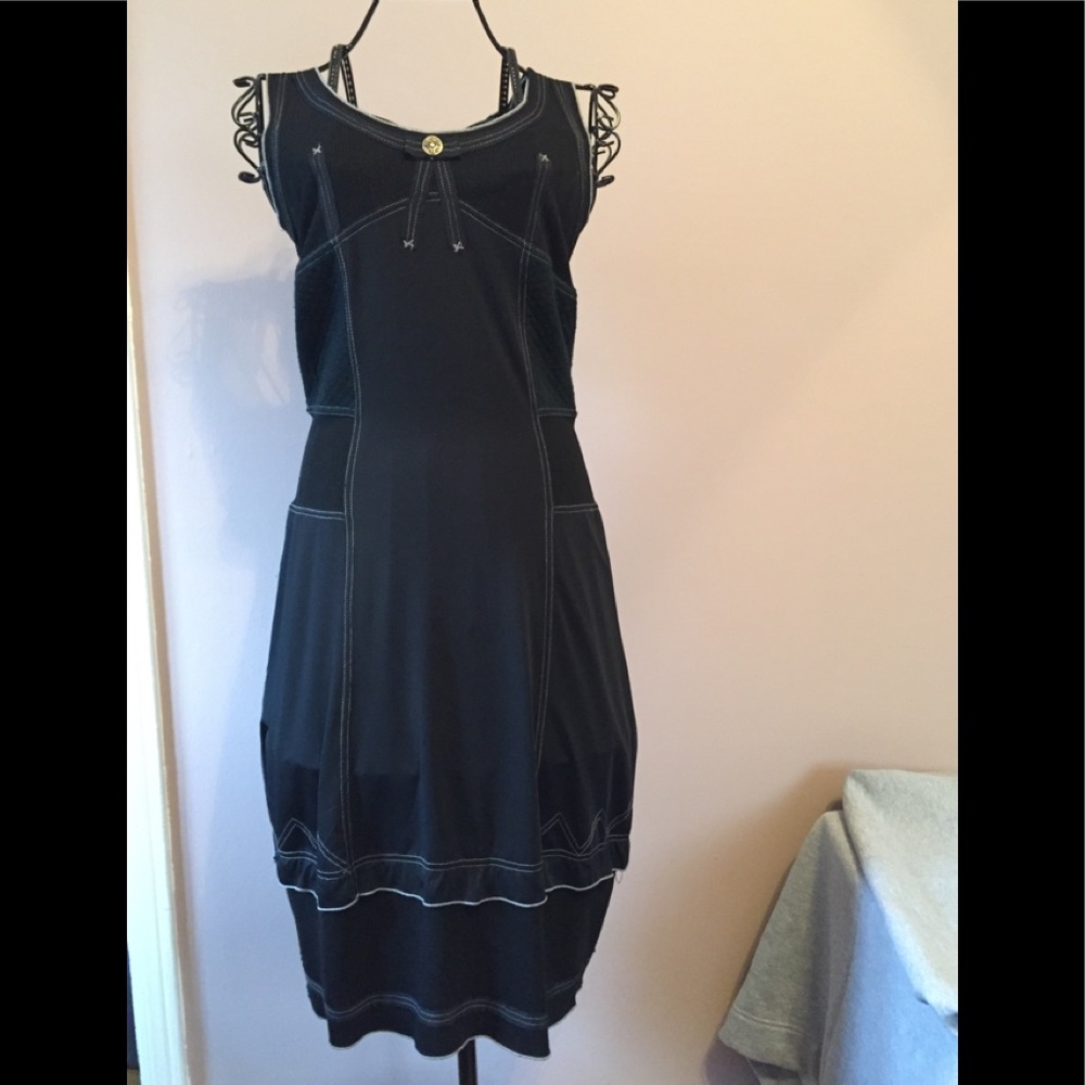 Black casual dress